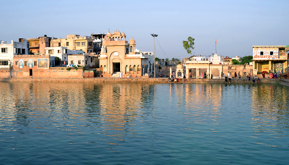 beautuful Radha-kunda